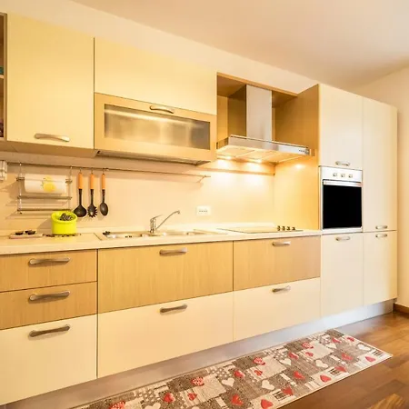 Apartment Sweet Dreams *